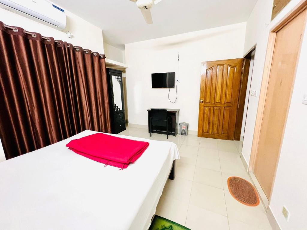 Deluxe Queen Room · Uttara Sector 11 · Photo 12